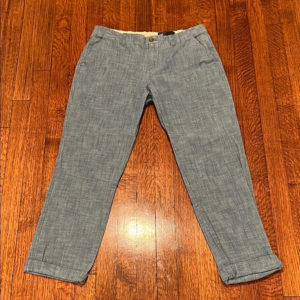 GAP Women’s Chambray Capri Pants (8 tall)